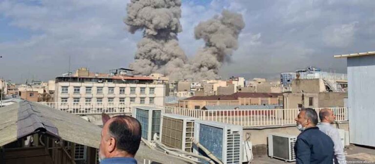 ईरान की राजधानी दहली, कई विस्फोटों से हड़कंप; इजरायल ने ली जिम्मेदारी