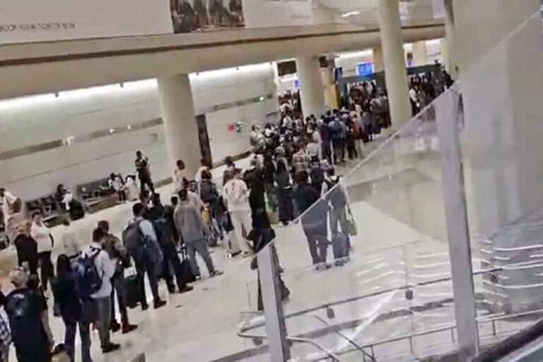 यूएई में रह रहे भारतीयों के लिए अहम सूचना, दूतावास ने जारी किए सुरक्षा दिशा-निर्देश